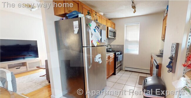 Building Photo - 27 Mt Vernon St Rental