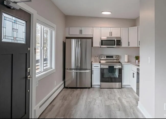 Photo - 320 Koch Ave