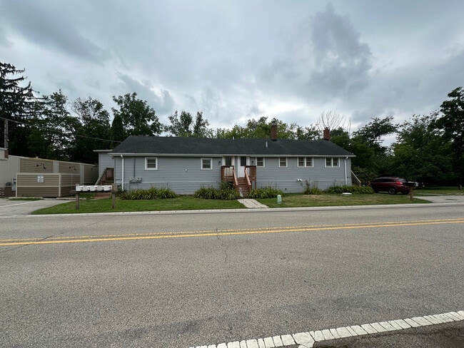 Building Photo - 2103 Main St Rd