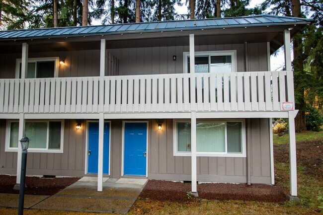 Photo - 403 43rd Ave SW