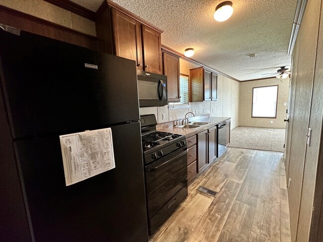 Photo - 70 W Arizona