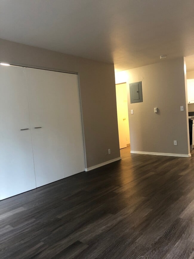 Photo - 3601 NE 73rd Pl