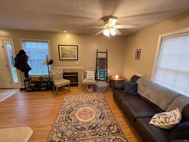 Photo - 2636 E Olson Dr