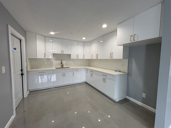 Photo - 4030 Hoku Ave