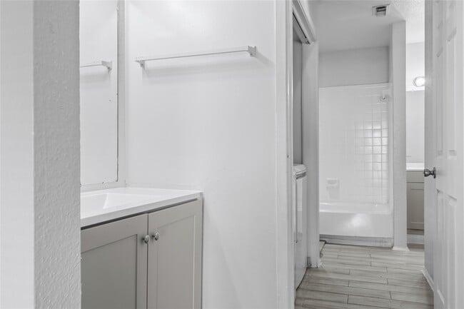 Photo - 8703 Victorian Village Dr Unit 8703