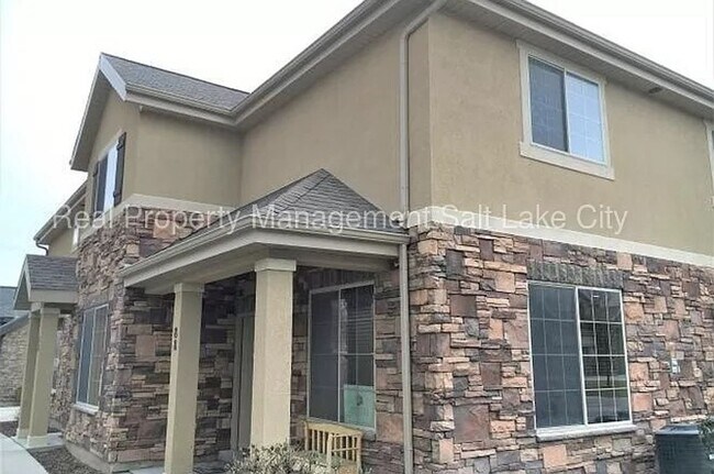 Photo - BEAUIFUL HOME!!!