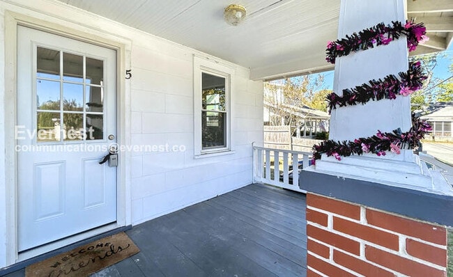 Photo - 5 Bancroft Ave