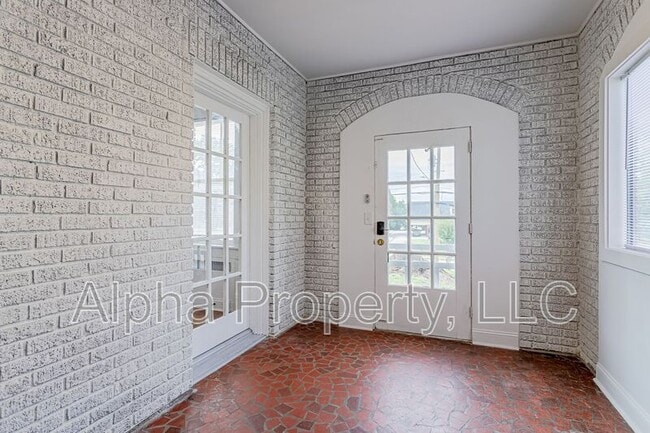 Photo - 712 Augusta St