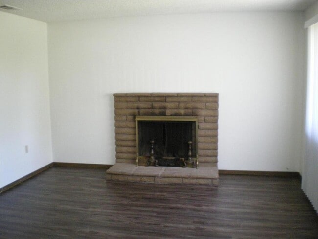 597 Montebello Pl