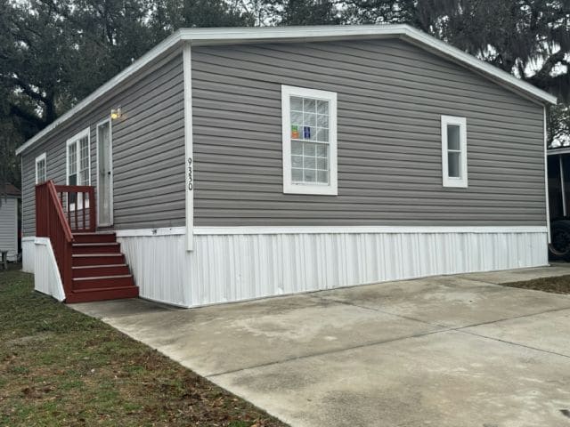 Building Photo - 9330 Eden Dr