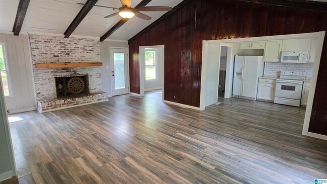 Photo - 6451 Hwy 119