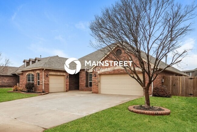 Building Photo - 4 Bedroom Pet-Friendly Home in Edmond, OK with Main Street Renewal