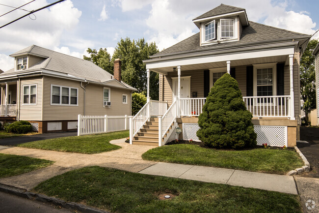 Building Photo - 219 Magie Ave Rental