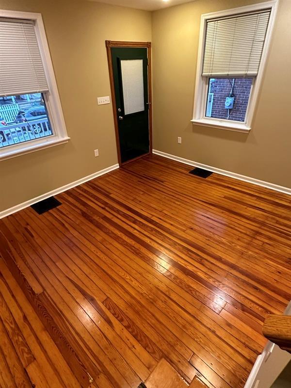 Photo - 11 N Warner Ave