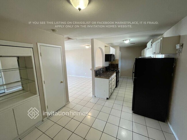 Photo - 4301 N 48th Dr