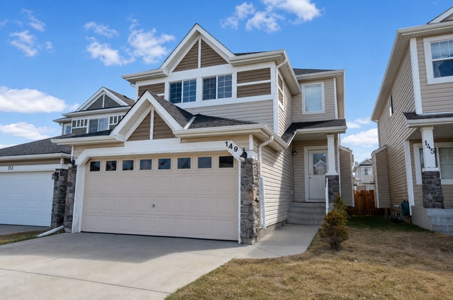 Photo - 149 Cougar Plateau Mews SW