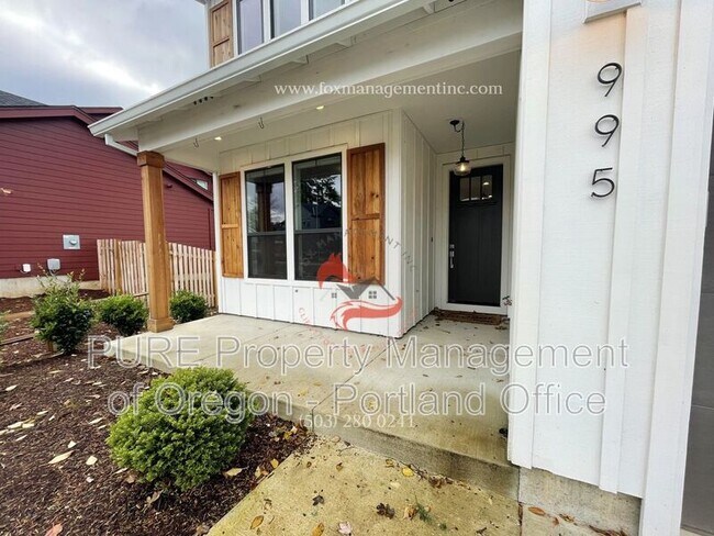 Photo - 995 SE Olive Way