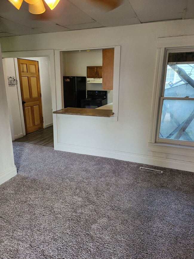 Photo - 378 W Division St Unit Lower