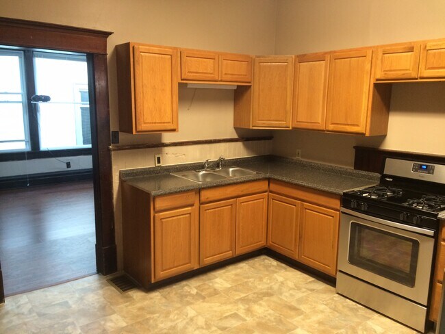 Photo - 320 Cobun Ave Unit Apt. 1