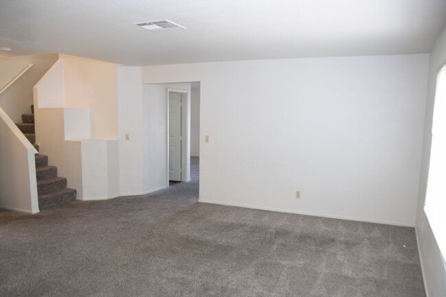 Photo - NORTHWEST - 2 STORY HOME - 4 BEDROOMS