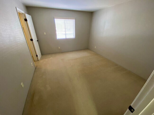 Photo - Spacious Upgraded One Bedroom Condo in Scottsdale