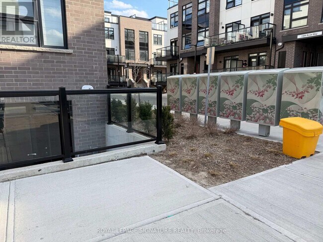 Photo - 1597 Rose Way