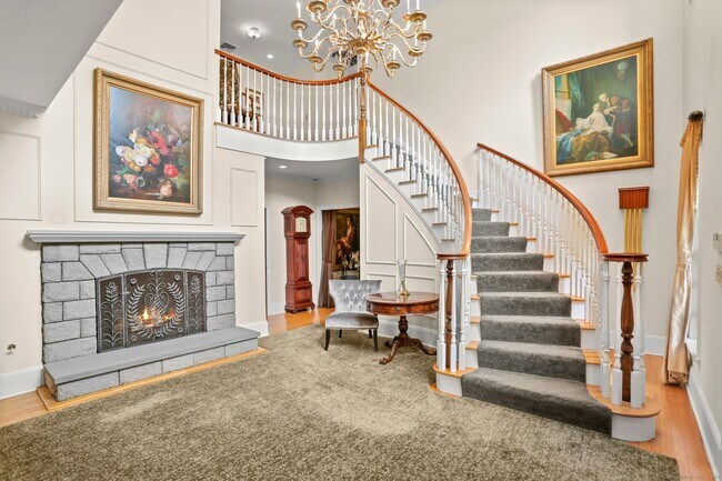 Photo - 376 Westover Rd