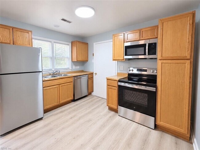 Photo - 1811 Gildner Rd