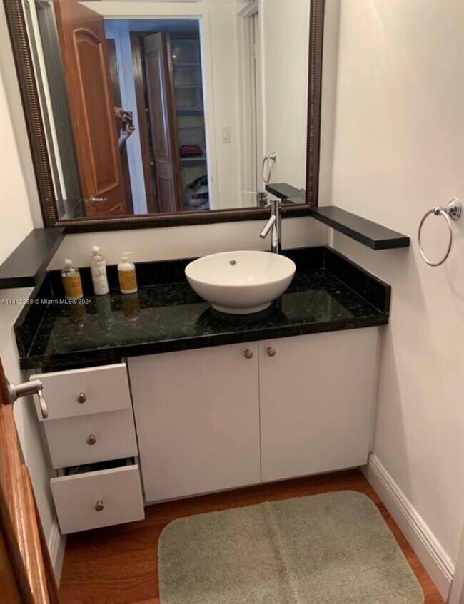 Photo - 100 Lincoln Rd Unit 1224