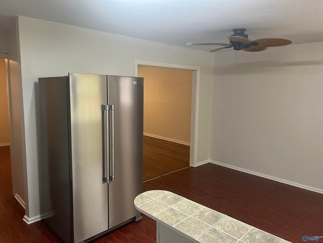 Photo - 807 Fairway Dr NW