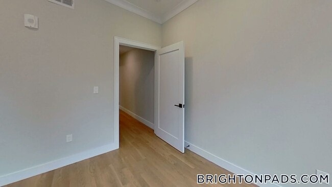 Photo - 104-106 Warren St. Unidad 1