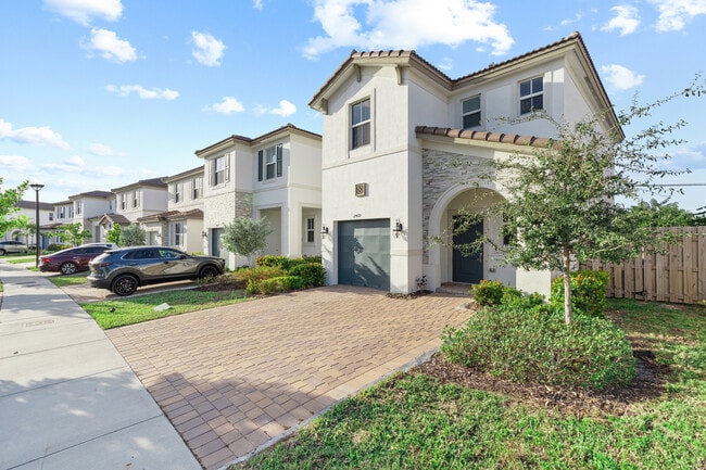 Photo - 2405 NW 131st Cir