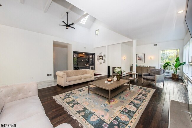 Photo - 4 Springwood Terrace