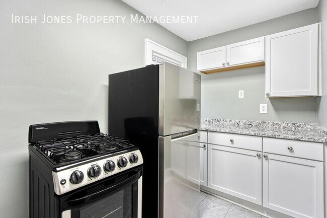 Photo - 62 Park St Unit Apt. 3(Upper rear)