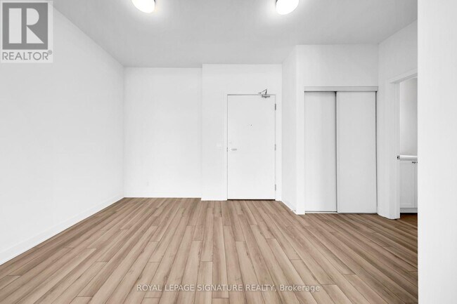 Photo - 51 Clarington Blvd Unité 327