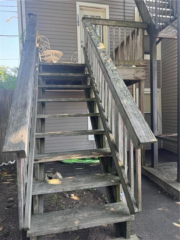 1383 Main St