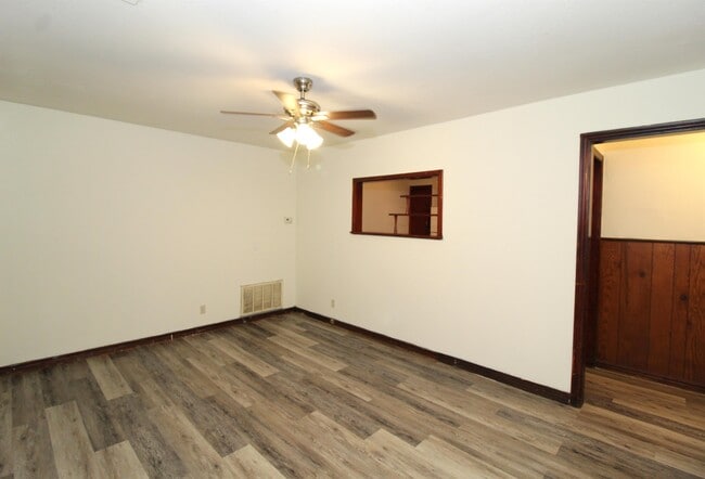 Photo - 507 Geneva St