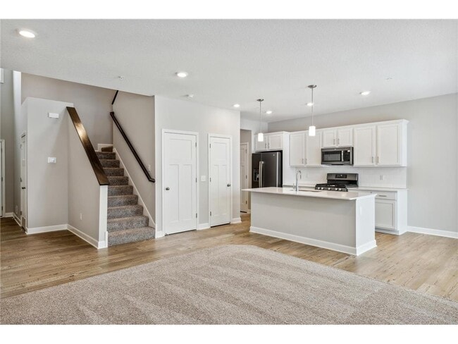 Photo - 9448 4th St N