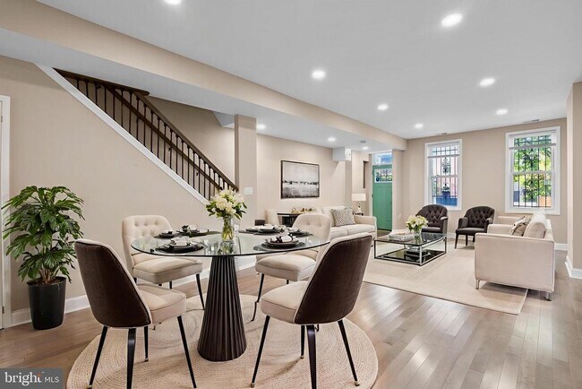 Photo - 1641 4th St NW