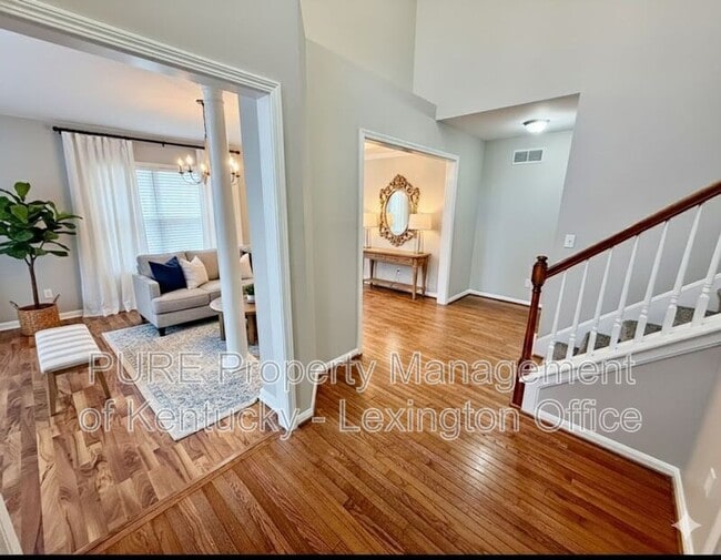 Photo - 552 Forest Hill Dr