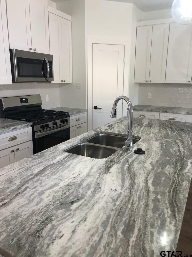 Photo - 2948 Calloway Rd