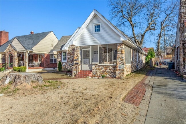 Photo - Live Stylishly. Live Comfortably. Live Memphis