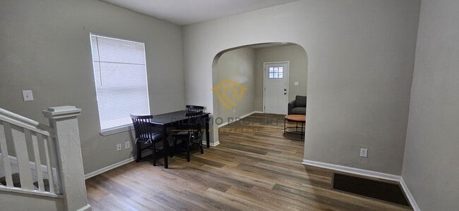 Photo - 933-935 N Dearborn St Unit 935 N Dearborn St