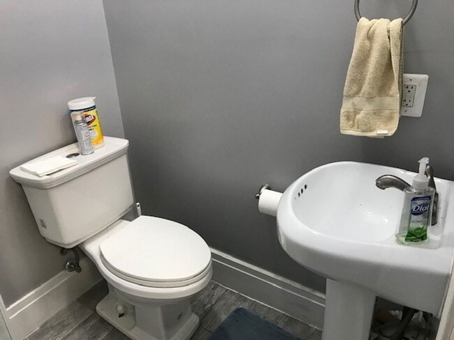 Photo - 2134 E Carson St Unit #1