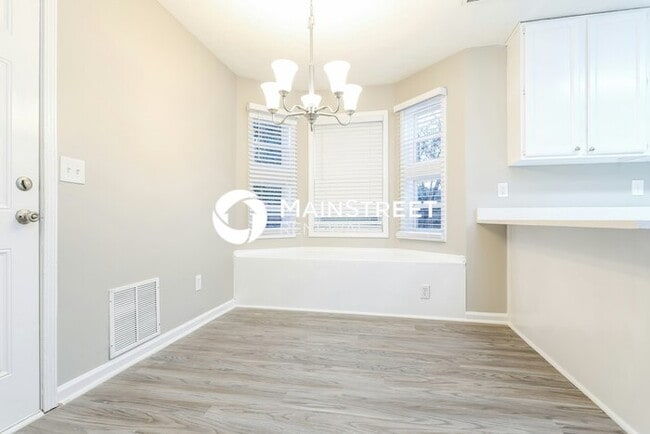 Photo - 3 Bedroom Pet-Friendly Home in Stone Mountain, GA with Main Street Renewal