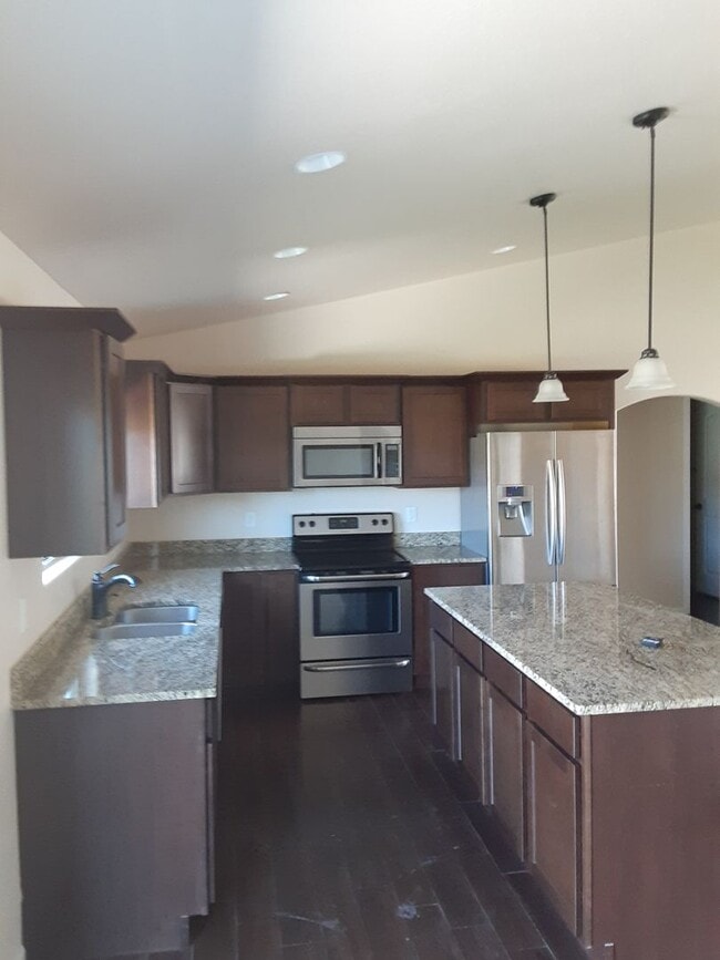 3 Bedroom, 2 Bath Home with Attached 2-Car... - 3 Bedroom, 2 Bath Home with Attached 2-Car...