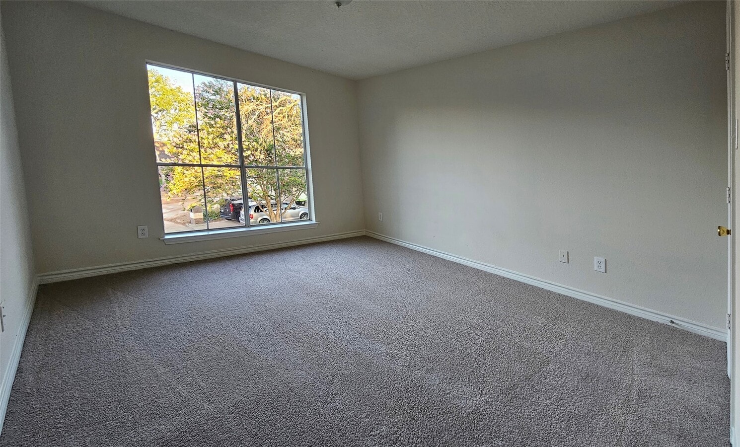 Photo - 2202 Cherry Hill Ct