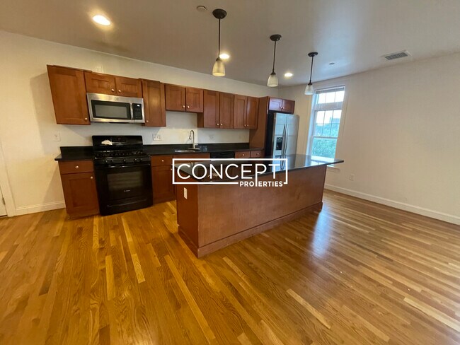 Photo - 53 Circuit St Unit 59