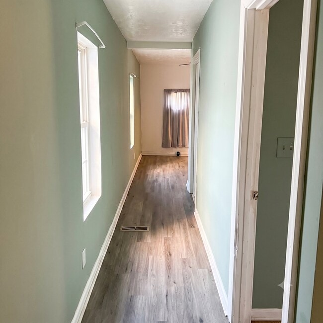 Photo - 117 N 29th St