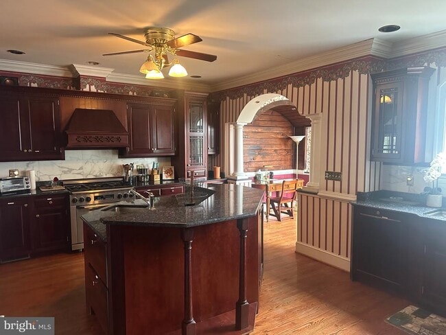 Photo - 16451 Elmwood Farm Rd